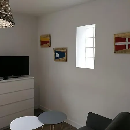 Petite Maison La Rochelle Avec Jardin Et Parking *