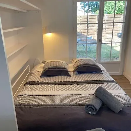 Petite Maison La Rochelle Avec Jardin Et Parking