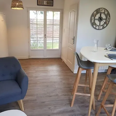 Petite Maison La Rochelle Avec Jardin Et Parking Дом отдыха
